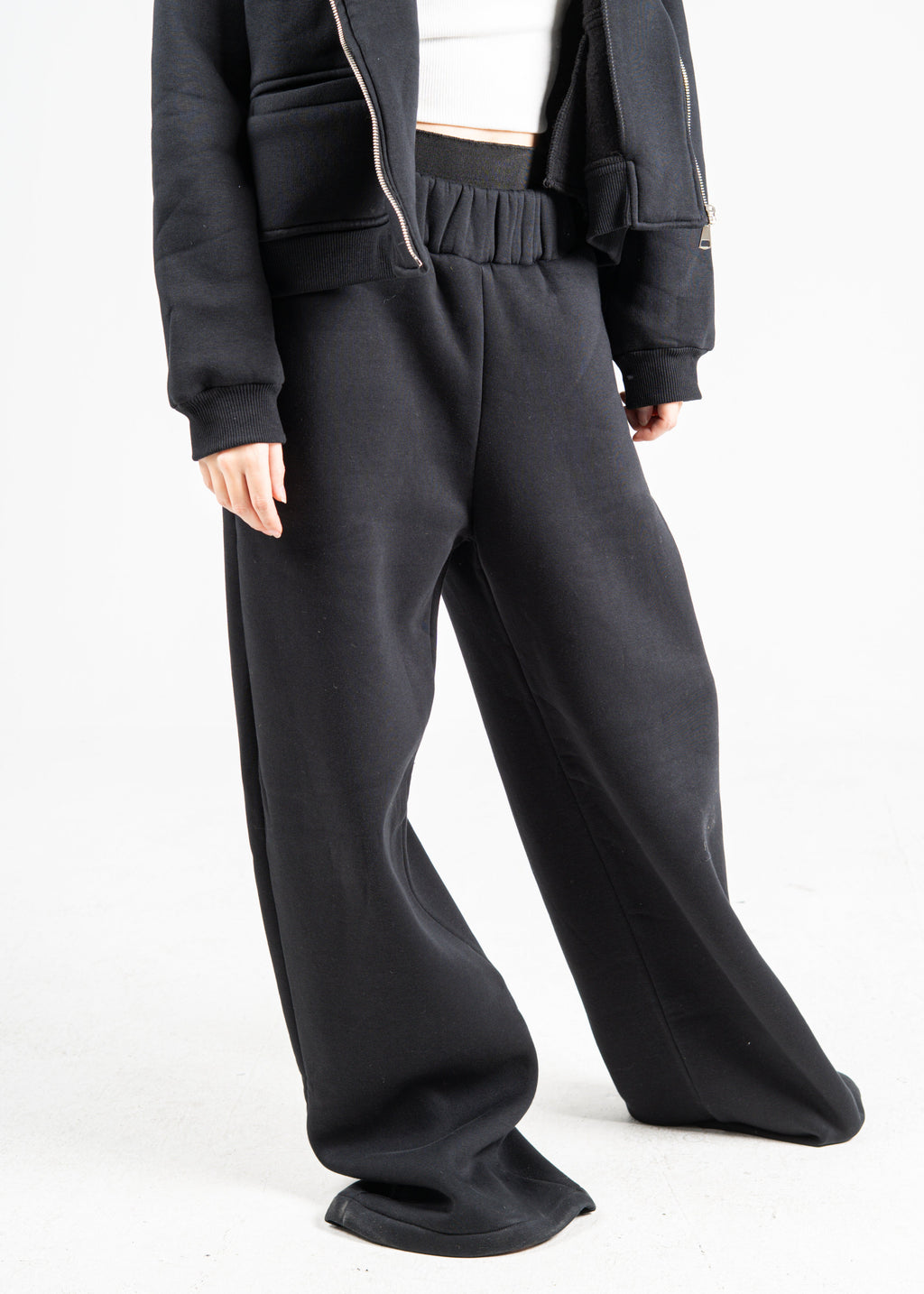 AURA BLACK TRACKSUIT