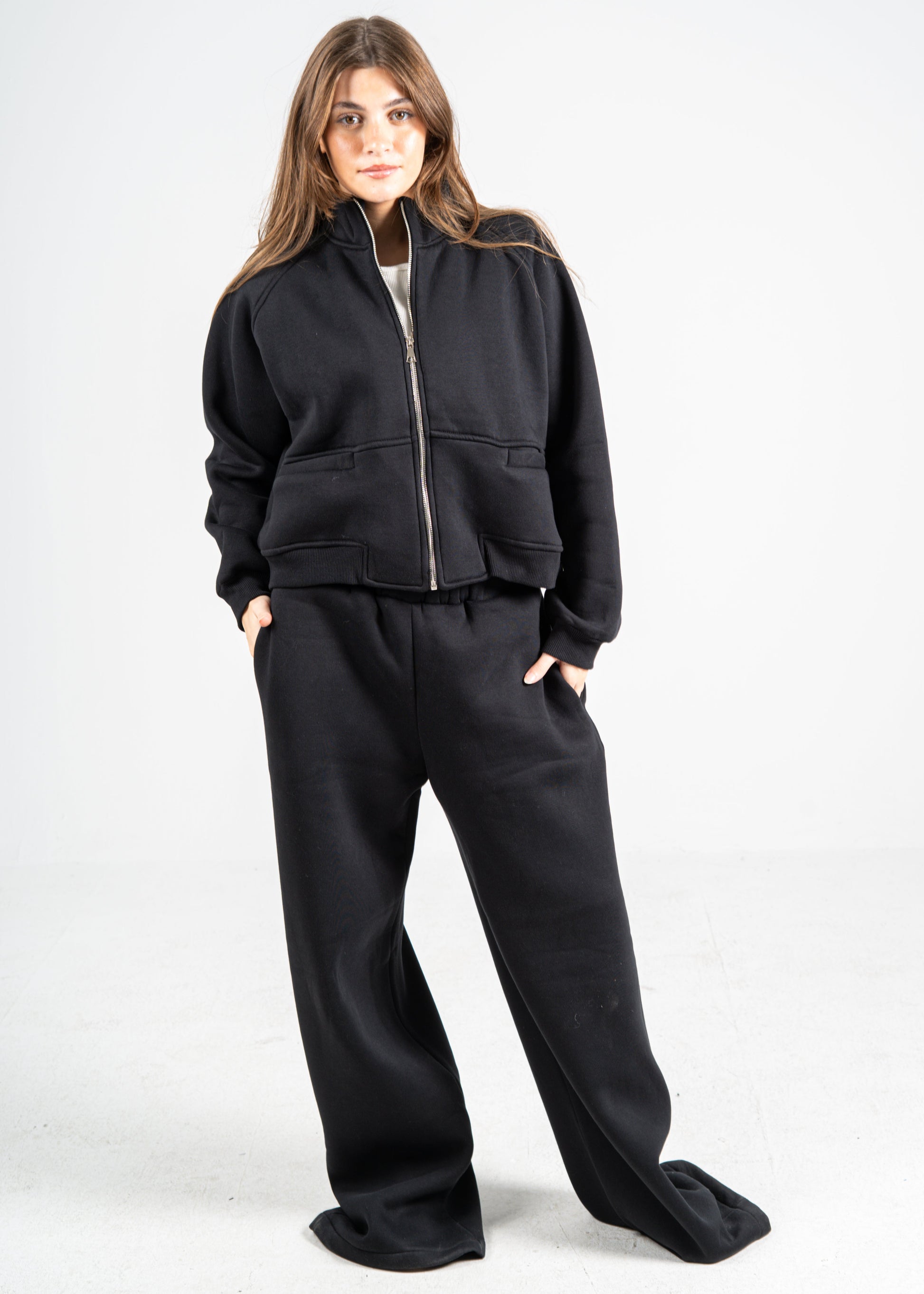 AURA BLACK TRACKSUIT